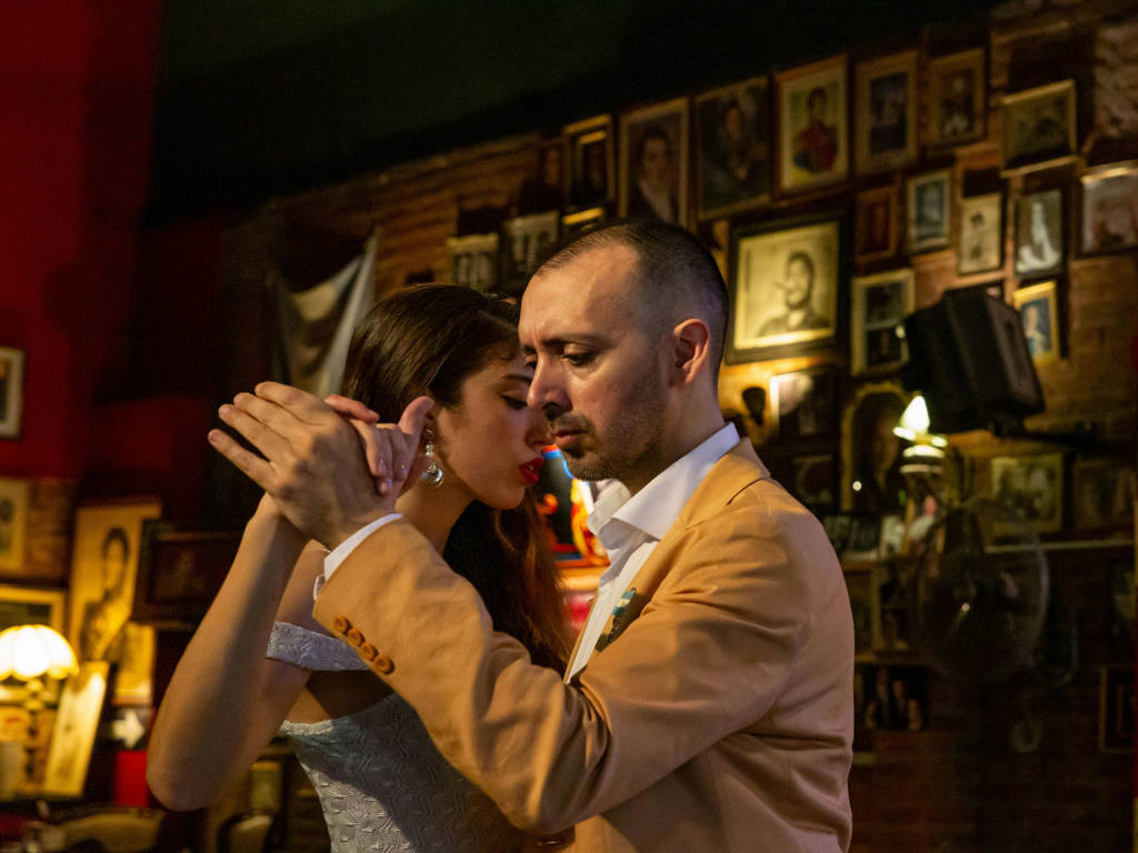 Tango a Buenos Aires: quando la musica abbraccia l’anima dei quartieri