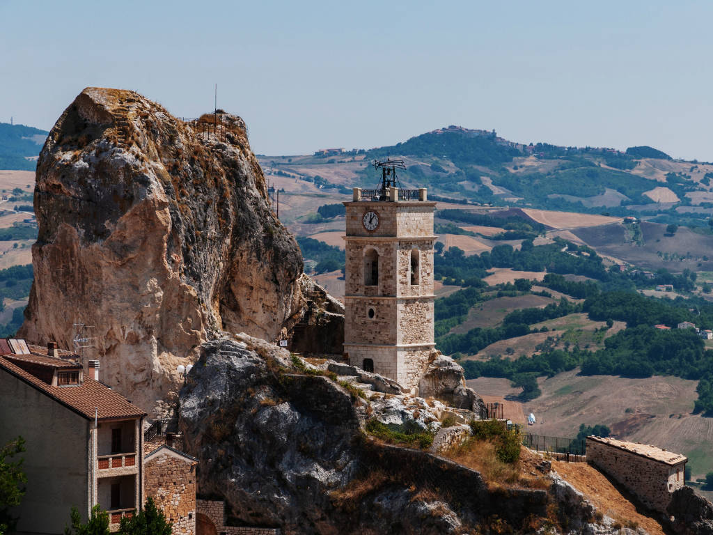 Il Molise che non ti aspetti: eremi, borghi di pietra e sapori pastorali